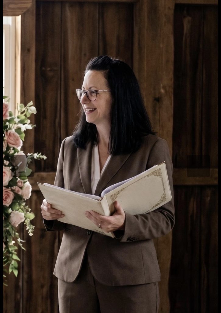 Lesley Ann – Celebrant gallery photo 2
